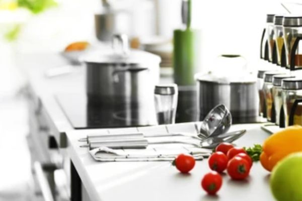 <div class="wcmp-player-container product-250"><audio controlslist="nodownload" data-product="250"  volume="1"  preload="none" data-lazyloading="none" class="wcmp-player track mejs-classic" data-duration="0:18" data-estimated_duration="1"><source src="https://www.furmiliarize.co.uk/wp-content/uploads/wcmp/070723785a83e55f20b8314f2298a1d4.mp3" type="audio/mp3" /></audio></div>Kitchen Sounds